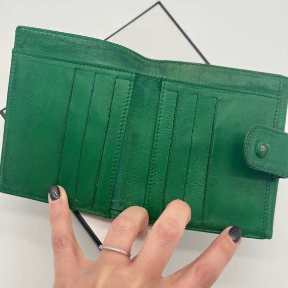Chanel Wallet 💚 - Picture 8 of 10